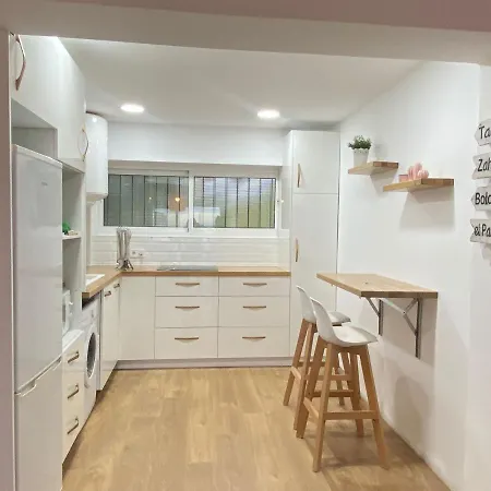 Ven Al Mar - Privada En Apartamento Compartido - Private In Shared 홈스테이 *